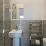 'isimi Luxurious 4 Bed 4 Ensuite House * 巴罗弗内斯